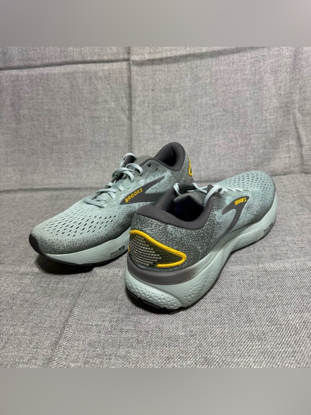 Brooks Ghost 16 Men’s 11.5 D Running Shoes Green Gray Yellow No Insoles - Picture 2 of 8